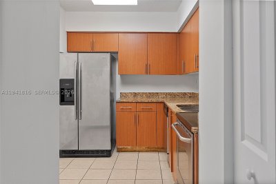 Comprar apartamento en Parc Central Aventura 202