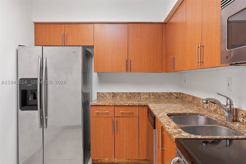 Condo for sale at Parc Central Aventura 202