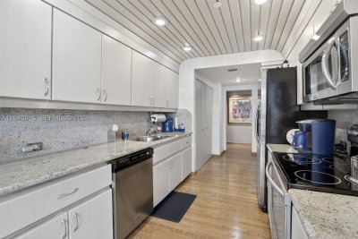 Comprar apartamento no 3000 Williams Island 502