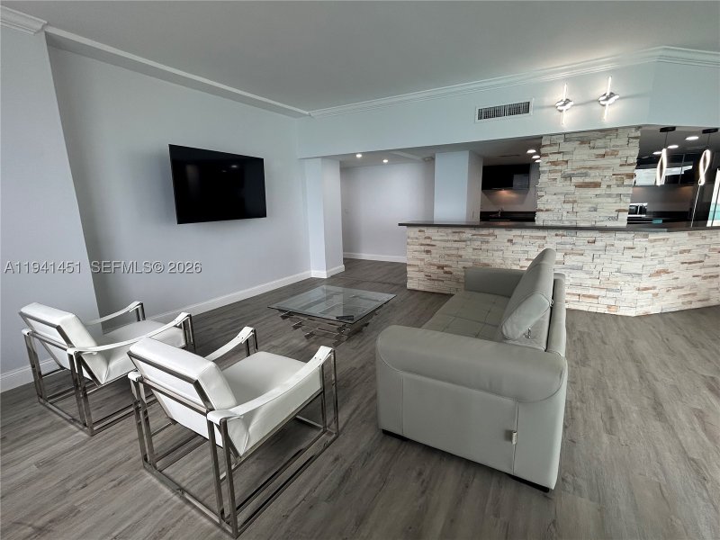 Apartment for rent at Sian Ocean Residences PH11