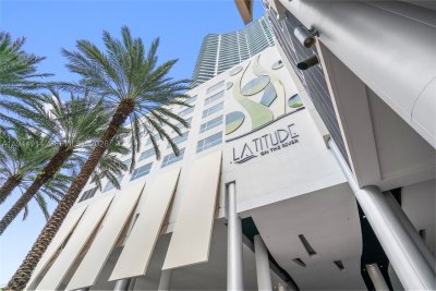 Comprar apartamento no Latitude On The River 2702