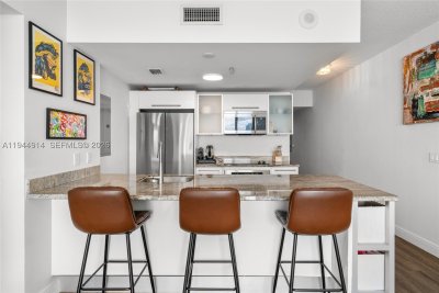 Comprar apartamento no Latitude On The River 2702