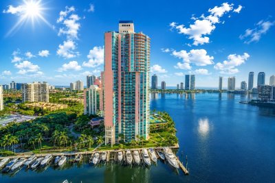 Comprar apartamento en Aventura Marina II 1912