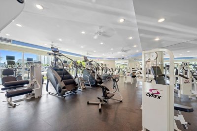 Comprar apartamento en Aventura Marina II 1912