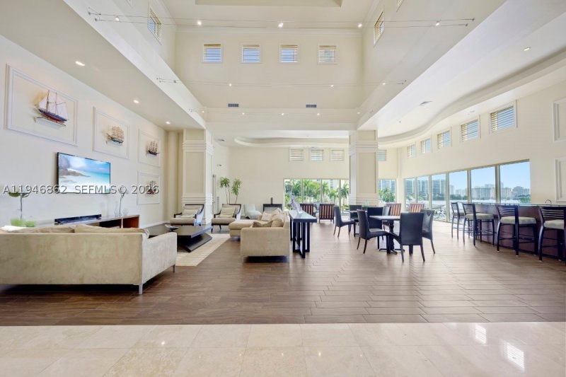 Condo for sale at Aventura Marina II 1912