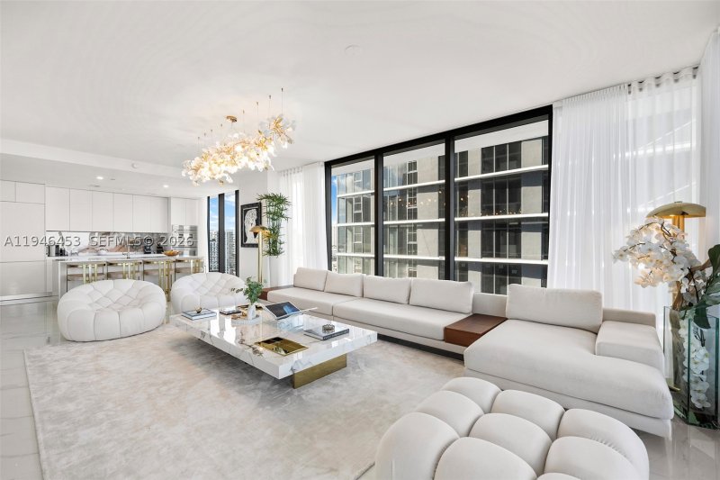 Alquiler de apartamento en Aria Reserve Miami 1601