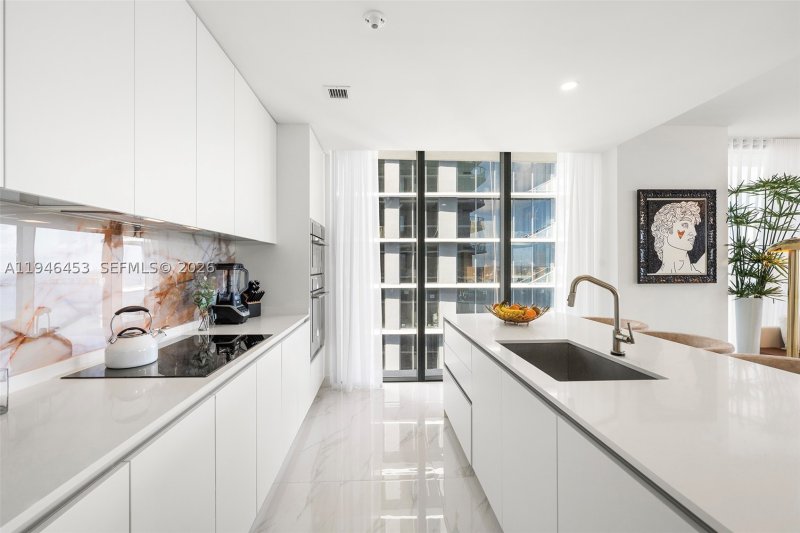 Alquiler de apartamento en Aria Reserve Miami 1601