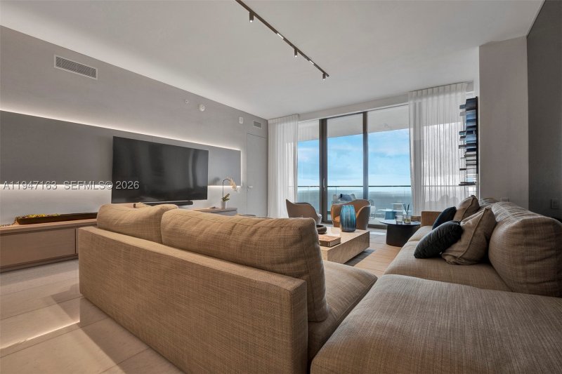 Condo for sale at Residences by Armani / Casa 4602