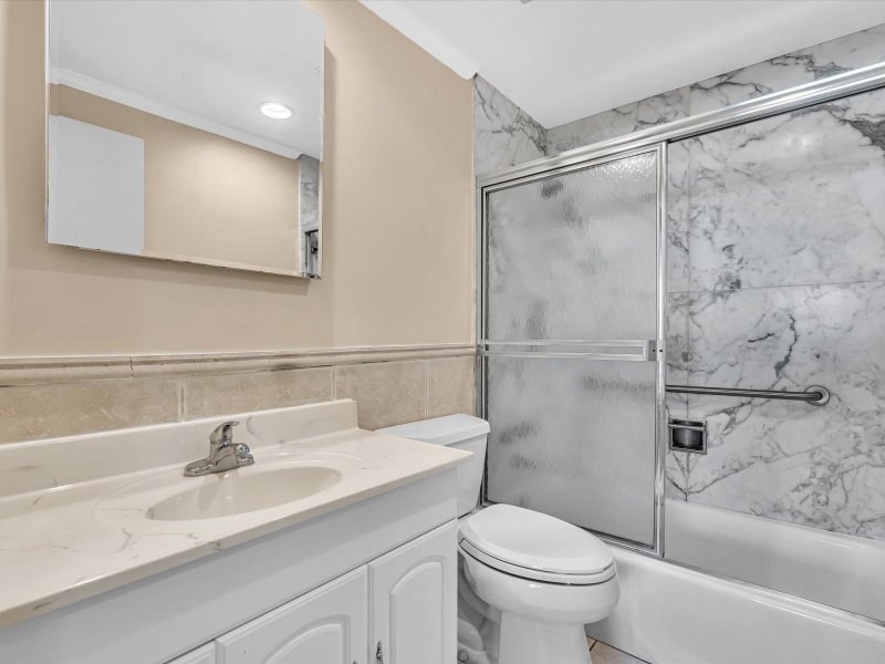 Condo for sale at Coral Ridge Towers East 403