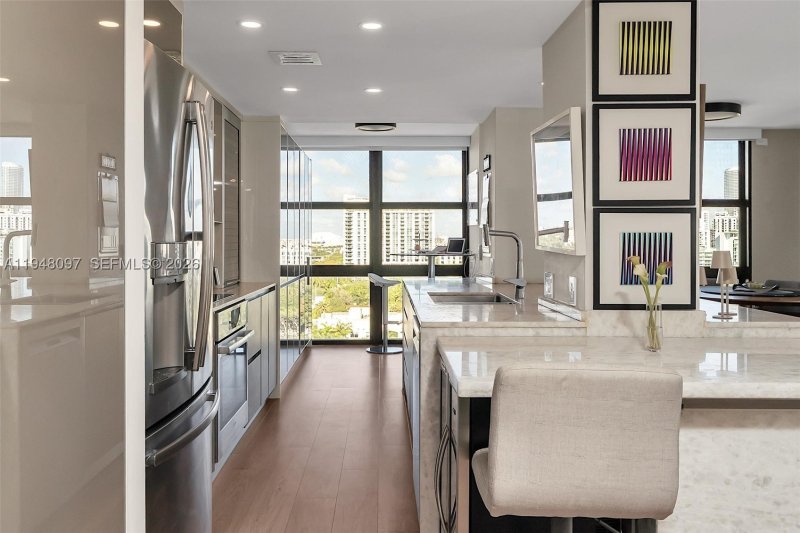 Alquiler de apartamento en Brickell Place III A1501