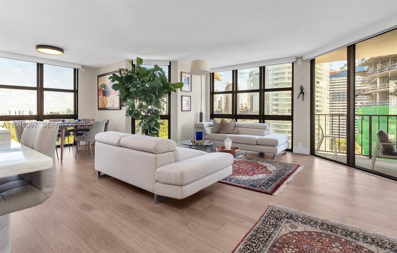Alquiler de apartamento en Brickell Place III A1501