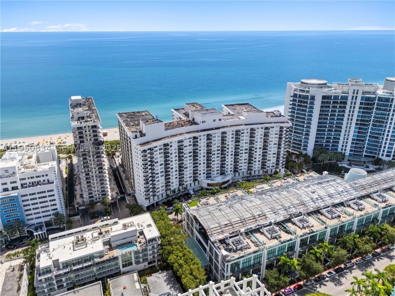 Condo for sale at Maison Grande 809