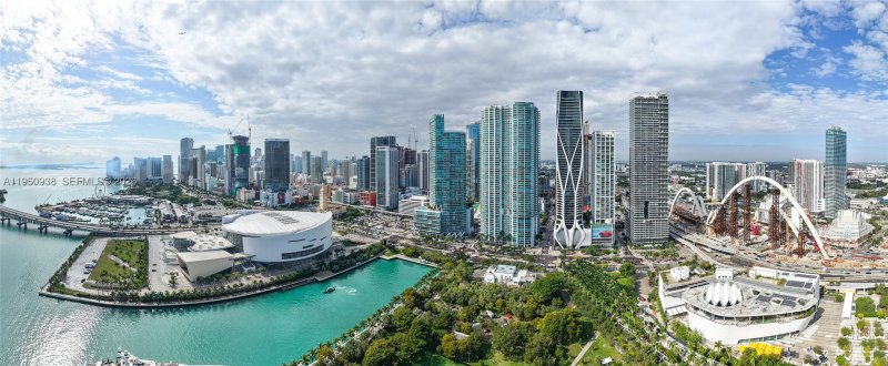 Apartment for rent at 900 Biscayne 909
