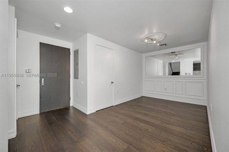 Apartment for rent at 900 Biscayne 909