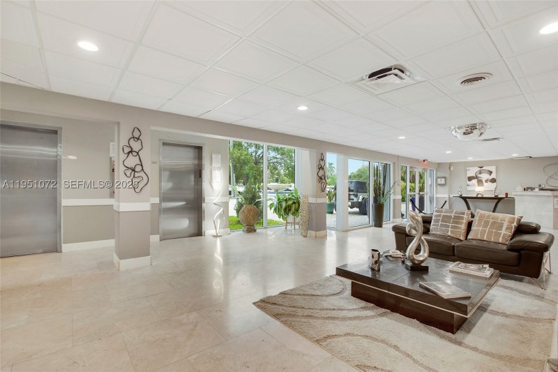 Condo for sale at Bayshore Yacht Tennis Club 102