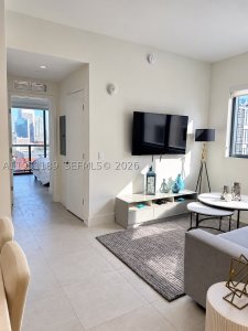 Alquiler de apartamento en Smart Brickell Residences 1405