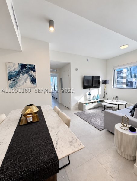 Alquiler de apartamento en Smart Brickell Residences 1405