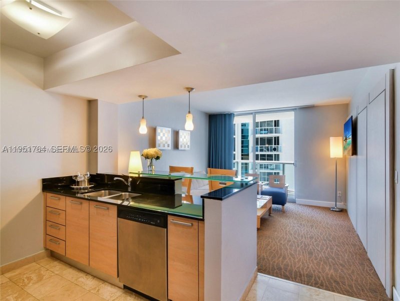 Comprar apartamento en M Resort Residences 1110