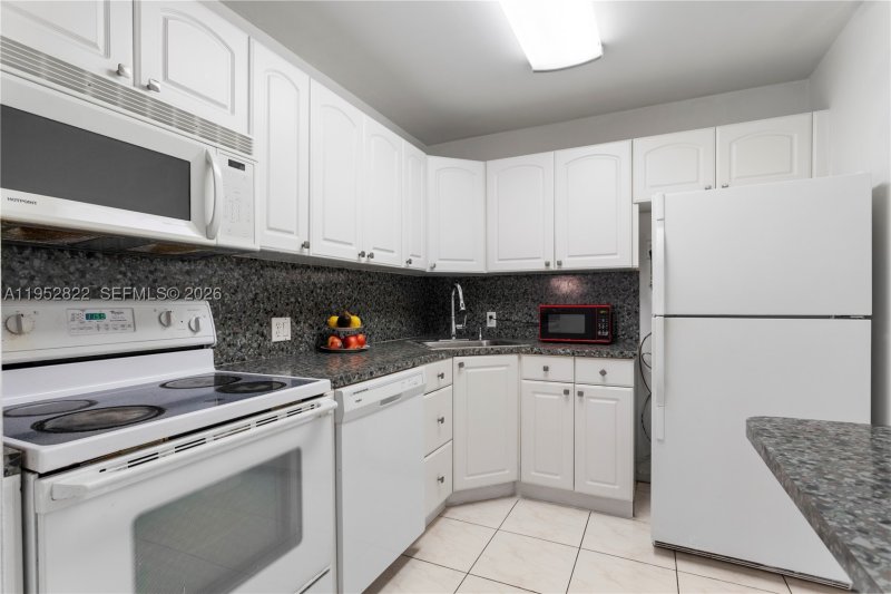 Condo for sale at Coronado I 532