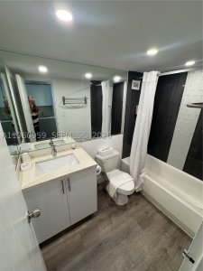 Comprar apartamento no Aventura Beach Club 1018