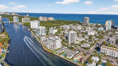 The Wave on Bayshore Apt #702
