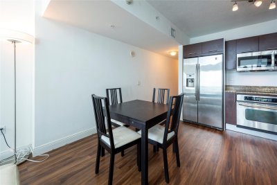 Comprar apartamento no Brickell on the River South 1315
