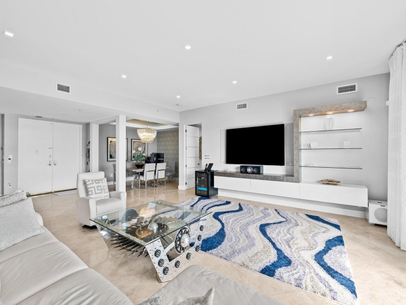 Condo for sale at Aria Las Olas 4B