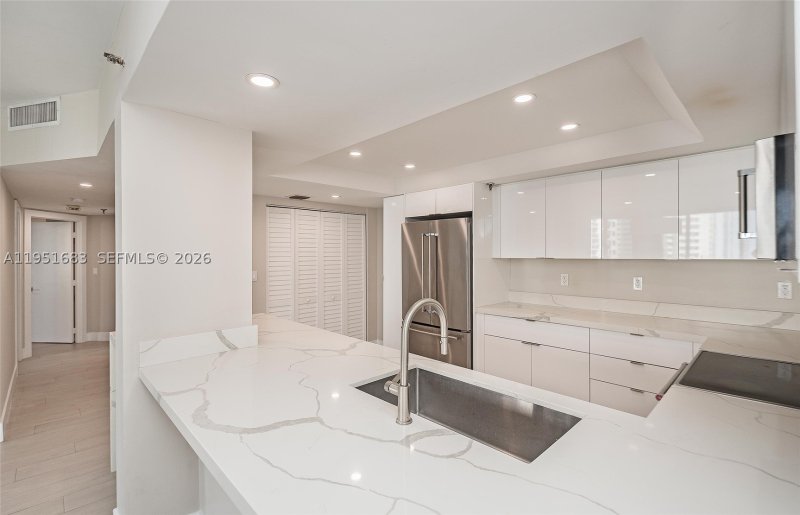 Comprar apartamento en Brickell Key One A1010