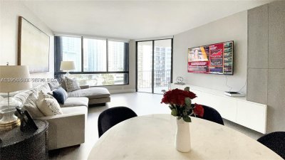 Comprar apartamento en Brickell Key One A1010