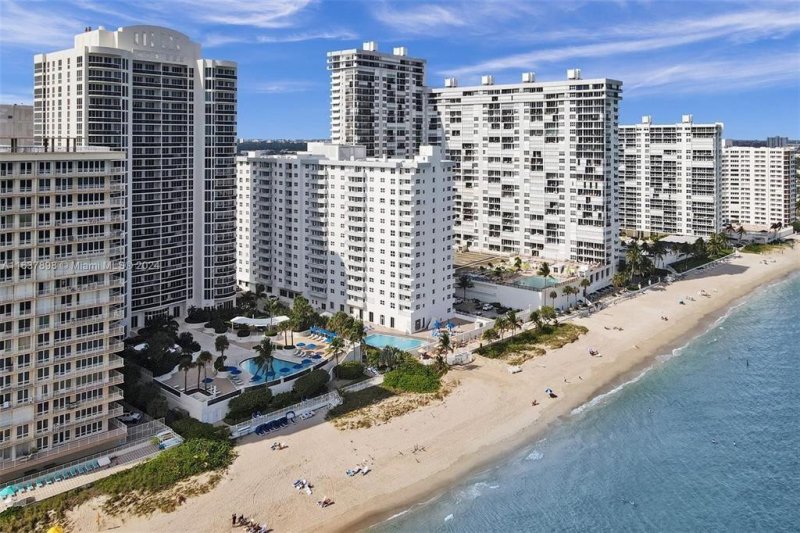 Apartment for rent at Galt Towers Ph R