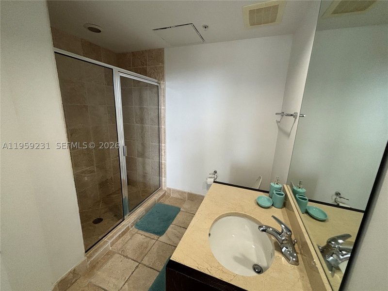 Condo for sale at Trump Royale 801