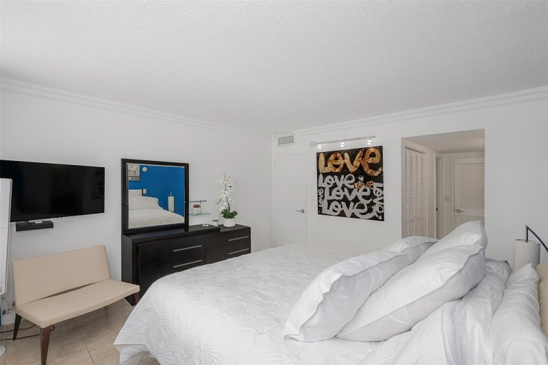 Apartment for rent at Parker Tower 509