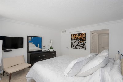 Aluguel de apartamento no Parker Tower 509