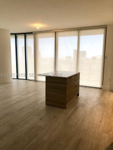 Comprar apartamento no Hyde Midtown 2704