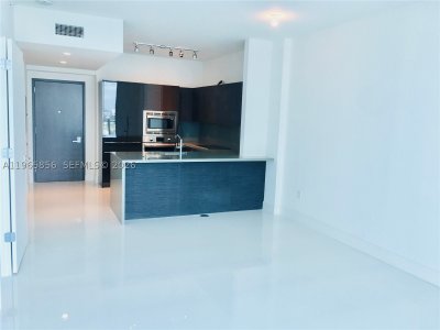 Comprar apartamento en The Bond 2607
