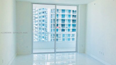 Comprar apartamento en The Bond 2607