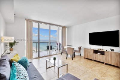Aluguel de apartamento no Beach Club Two 2409