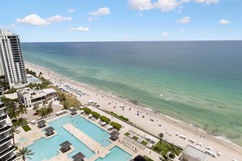 Alquiler de apartamento en Beach Club Two 2409