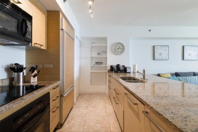 Aluguel de apartamento no Beach Club Two 2409