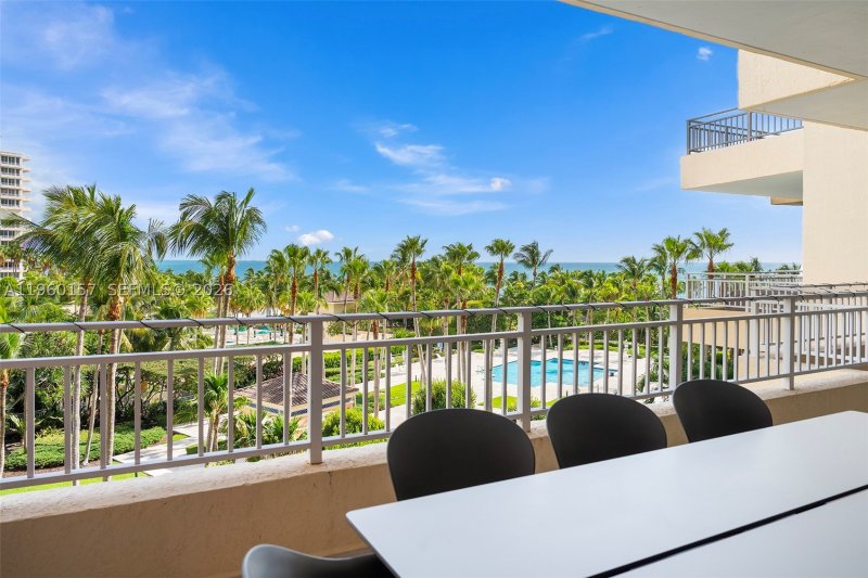 Comprar apartamento en Ocean Tower One 605