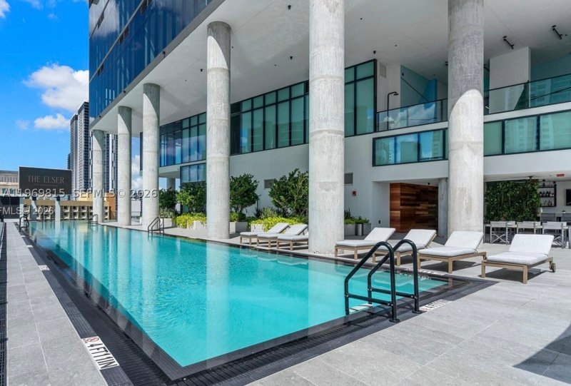 Condo for sale at The Elser Hotel and Residences 3811