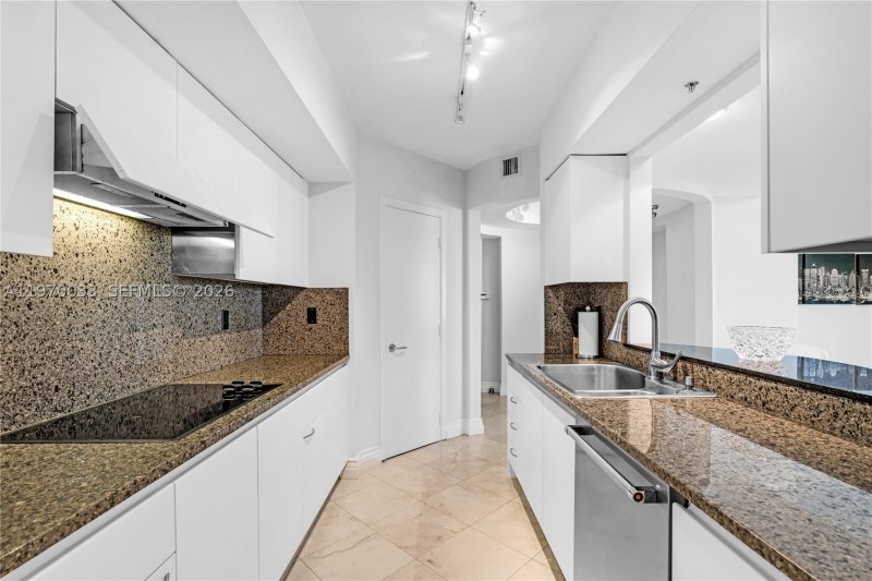 Alquiler de apartamento en 1500 Ocean Drive 704
