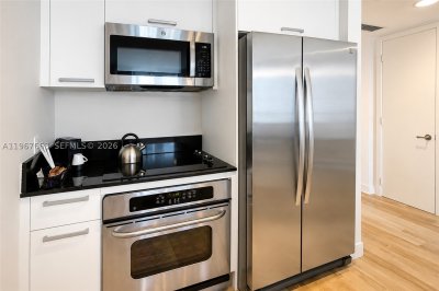 Comprar apartamento en M Resort Residences 1404