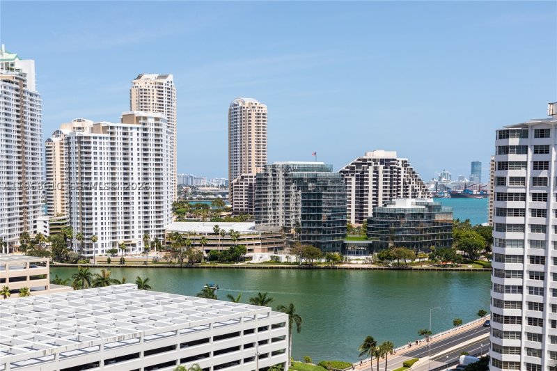 Apartment for rent at The Plaza Tower I 1504