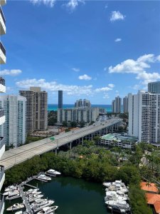 Aluguel de apartamento no Mystic Pointe 400 2607