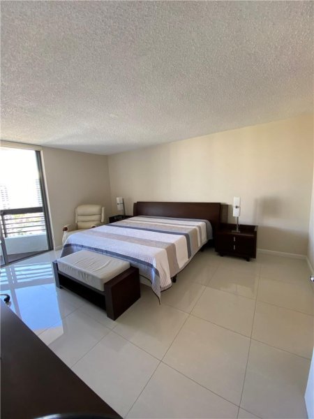 Apartment for rent at Mystic Pointe 400 2607
