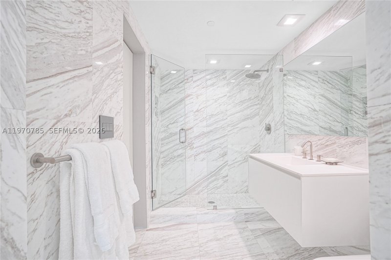 Aluguel de apartamento no Icon Brickell Tower I 1913