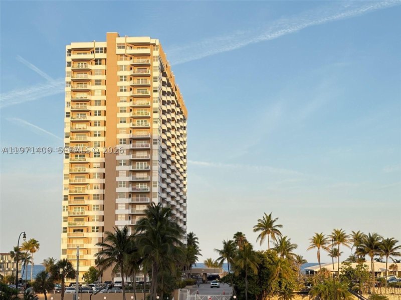 Condo for sale at The Hemispheres 2F