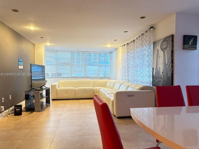 Condo for sale at The Hemispheres 2F