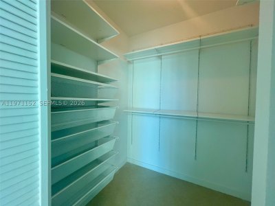 Comprar apartamento en Met 1 PH-3907